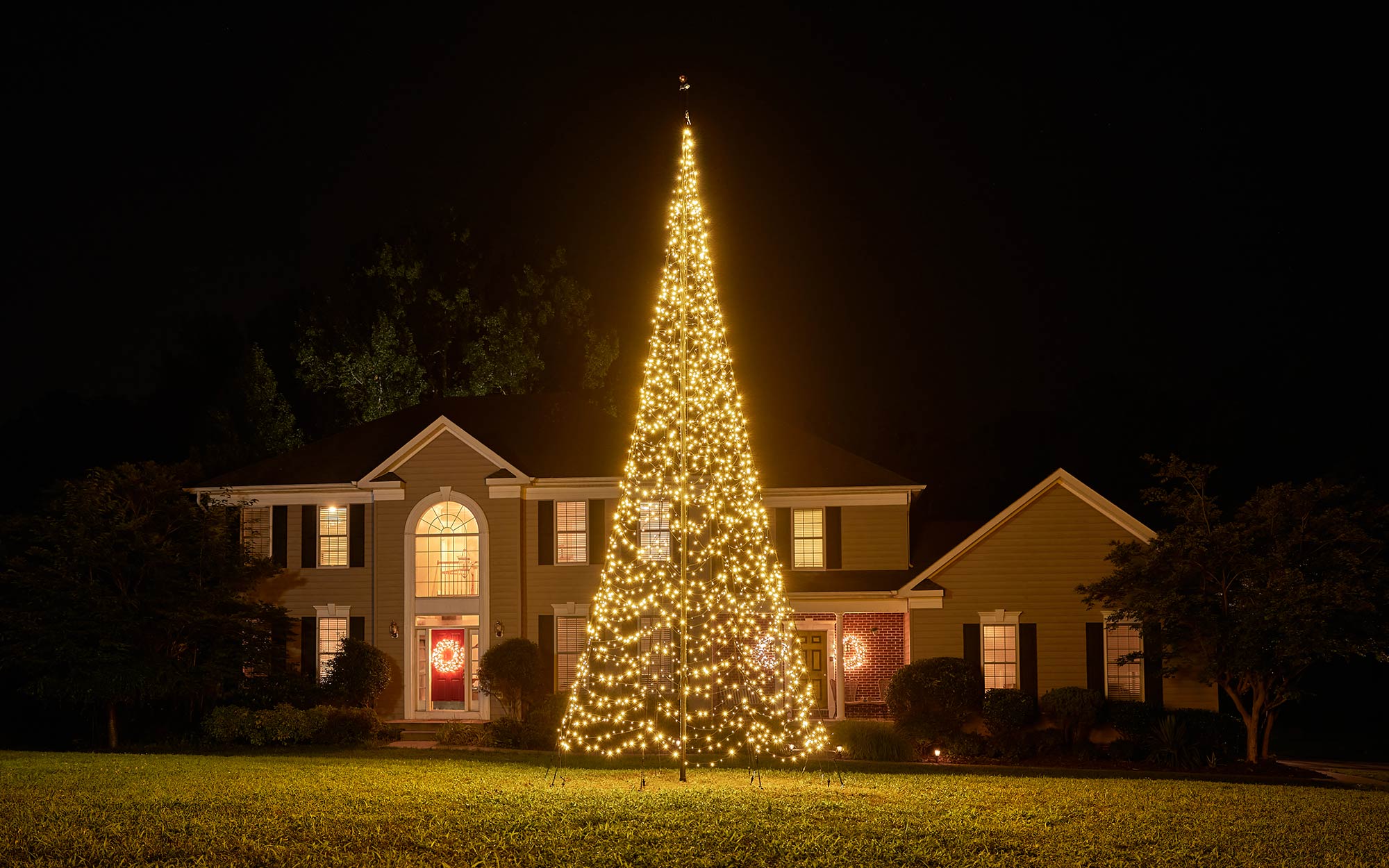 Nantucket Flagpole Christmas Tree Lights